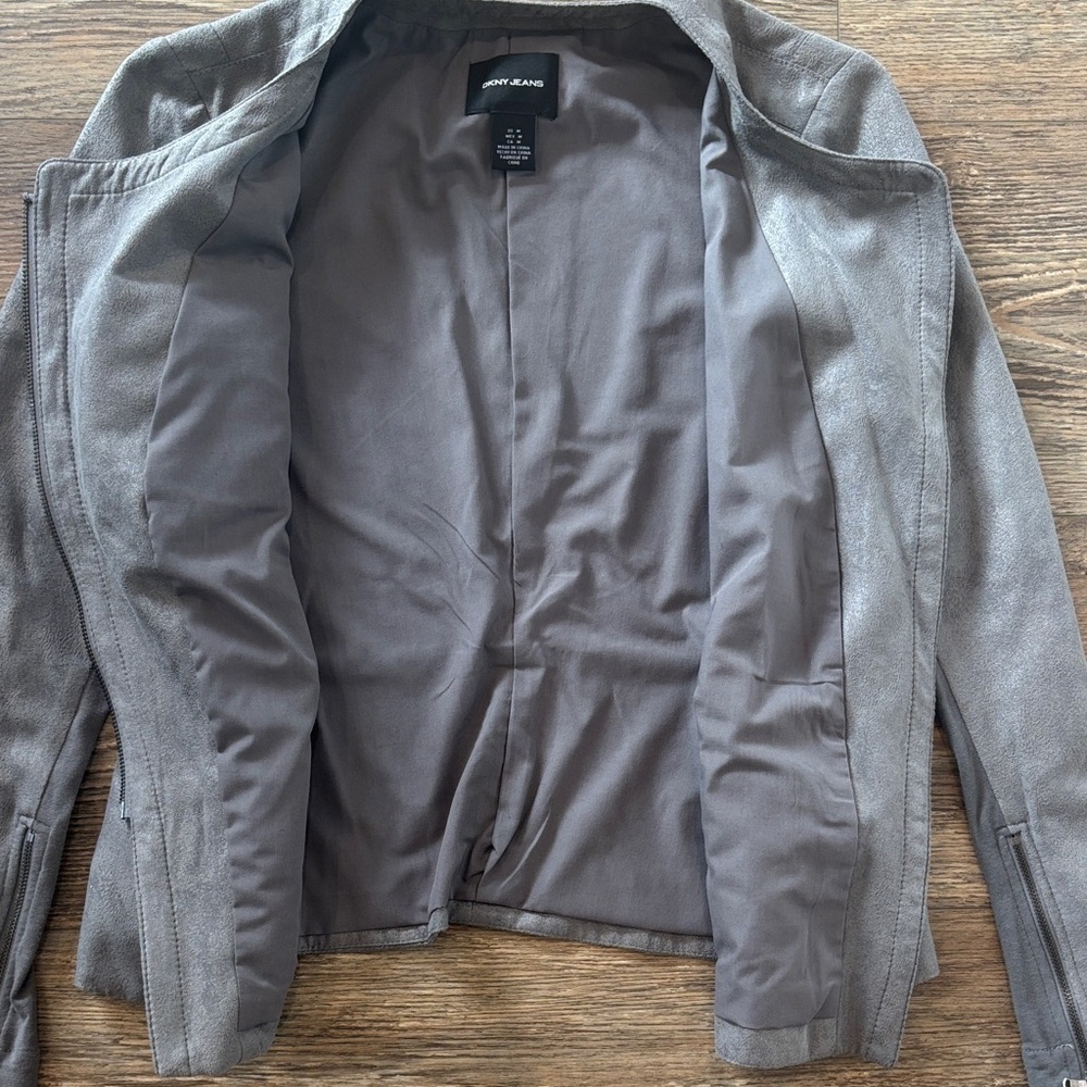 DKNY JEANS Grey Faux Suede Asymmetrical Zip Jacket Moto Biker Womens Size Medium - Picture 9 of 13